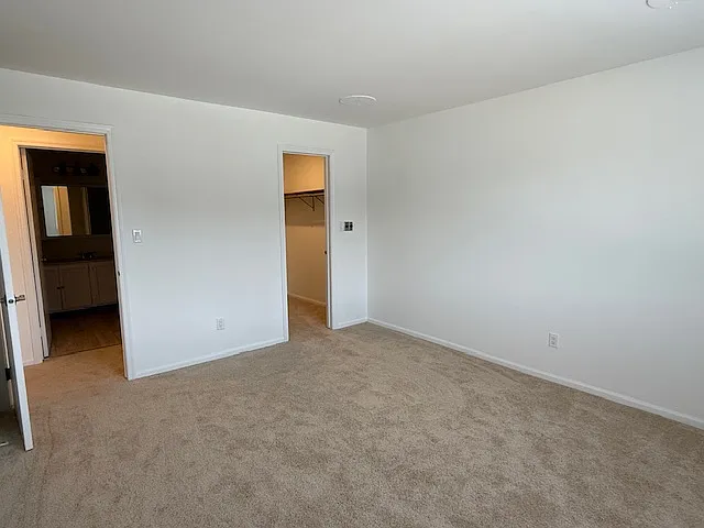 2109 E 45th St — Photo 14