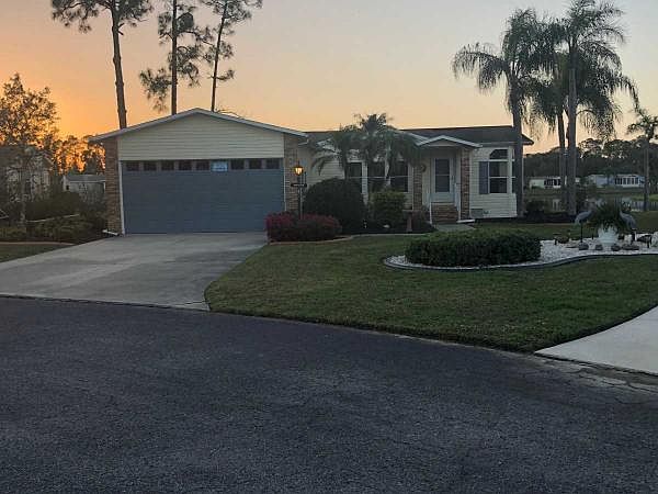 1st image of 10828 Meadows Ct