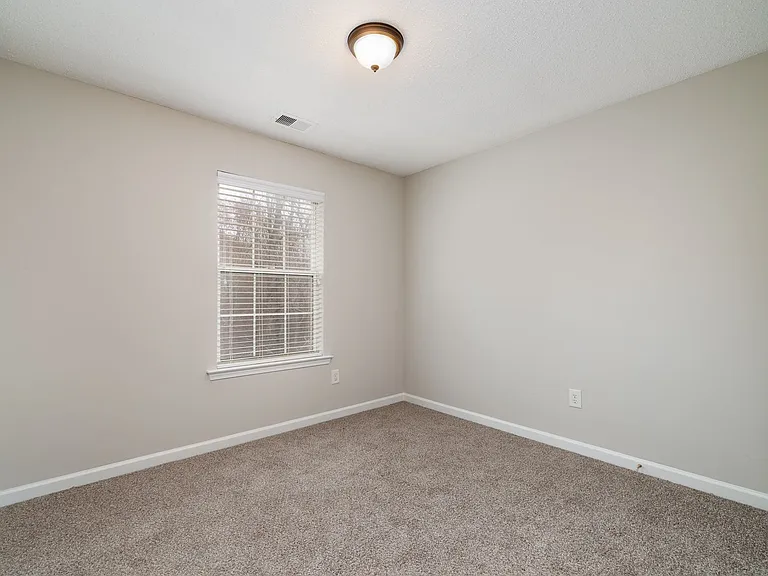 427 Red Coat Ln — Photo 13
