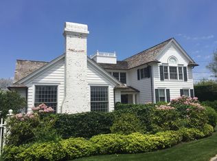 310 Murray Pl, Southampton, NY 11968