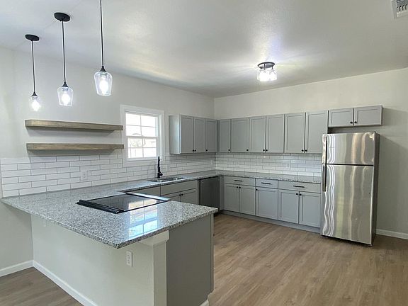 5th image of 339 Preston Ave