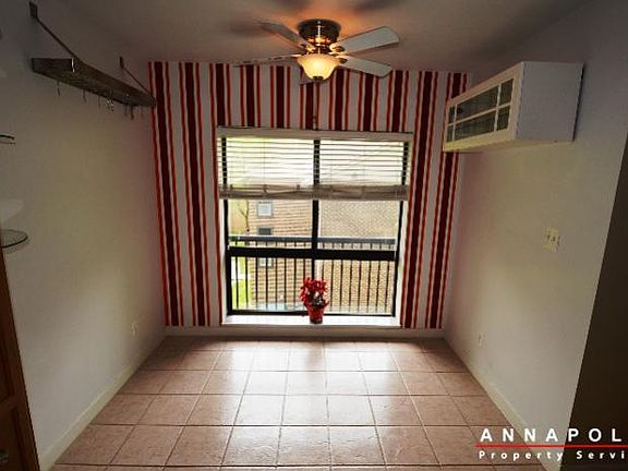 3rd image of 300 Hilltop Ln Unit K