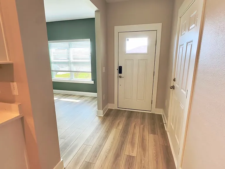 3679 Applewood Dr — Photo 2