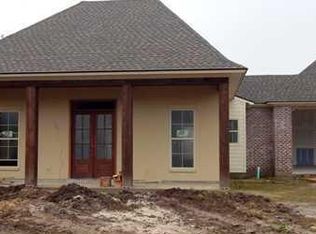 207 Torrenova Cir, Lafayette, LA 70508