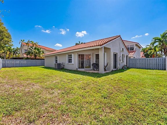 4th image of 1495 Garden Rd