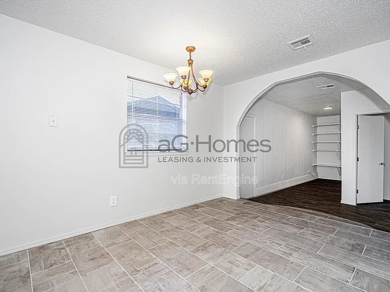 3920 Dentwood Ter — Photo 8