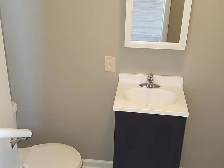 341 Park Ave #4 — Photo 11