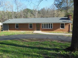 5912 Bent Mountain Rd, Roanoke, VA 24018