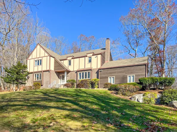 12 Indian Ledge Drive, Trumbull, CT 06611