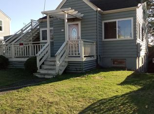 811 14th Ave, Seaside, OR 97138