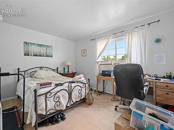 5th image of 4255 Hedge Ln