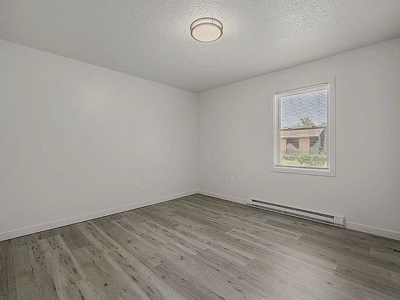 4th image of 27 Joliet Ct #29