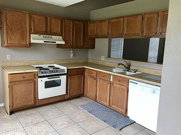 3rd image of 1501 NE 6th St