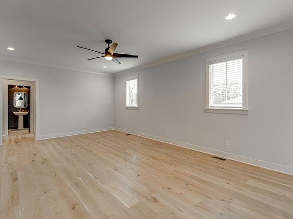 3rd image of 999 Joe Engel Dr