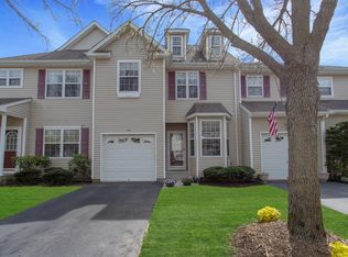 54 Avery Ct, Nesconset, NY 11767