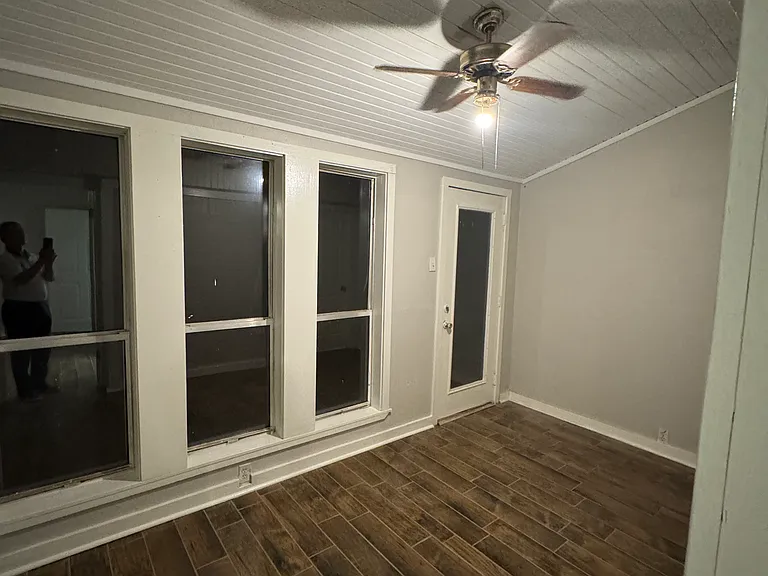 504 Marie Ave — Photo 10