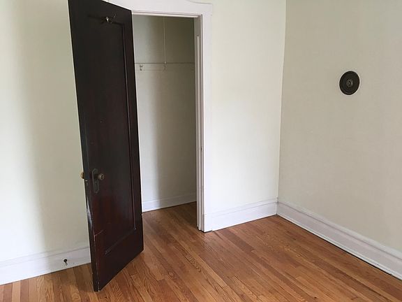 3rd image of 1244 W North Shore Ave #2