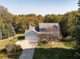 5277 Howard St NW, Rochester, MN 55901