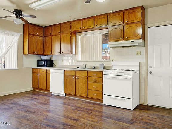 5th image of 9144 Alameda Ave