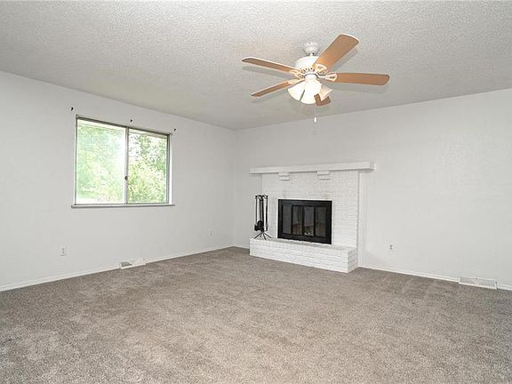 4th image of 3036 Bryn Mawr Dr