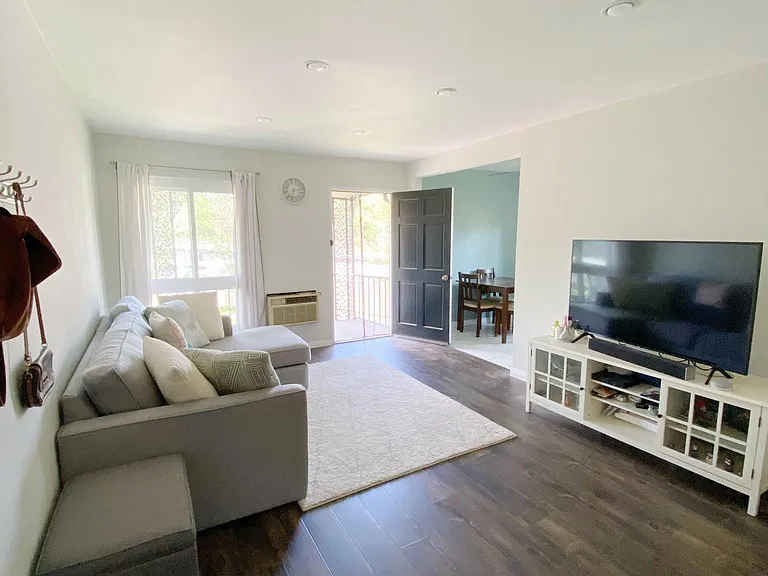 660 S Glassell St #94 — Photo 4