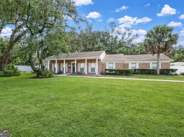 112 Meadows Way, Brunswick, GA 31525