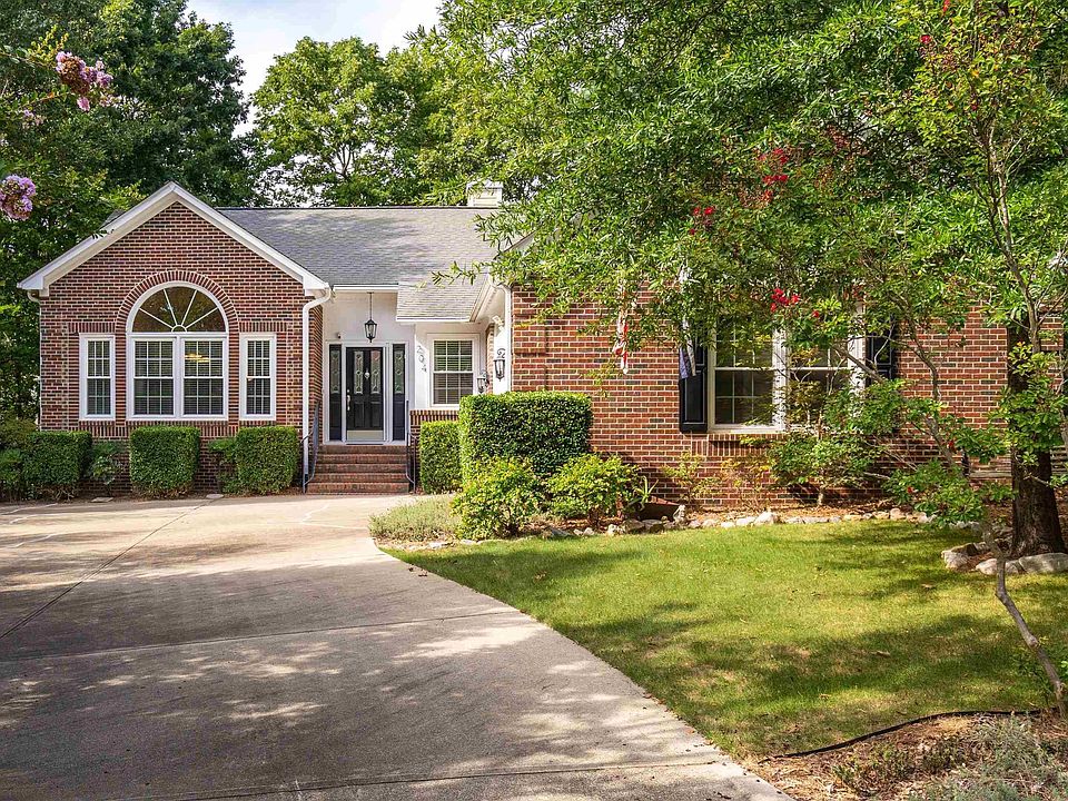 1st image of 204 Widecombe Ct