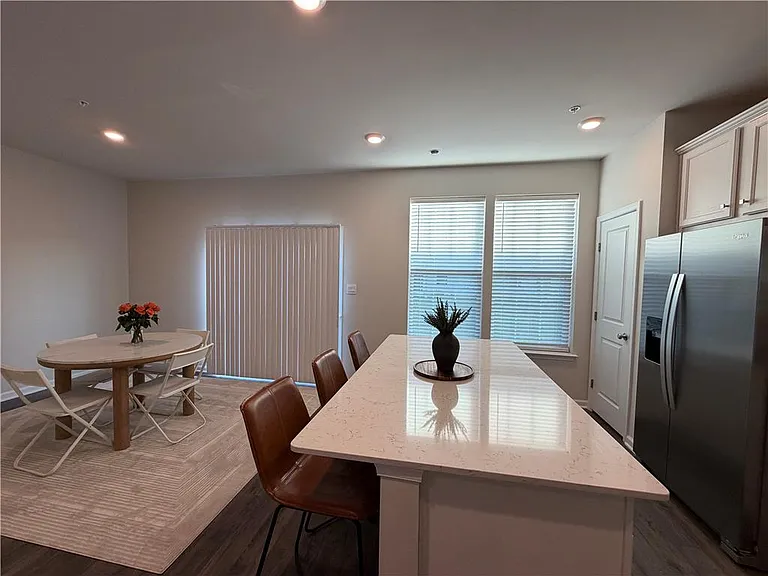 1128 Meadowlark Dr — Photo 9