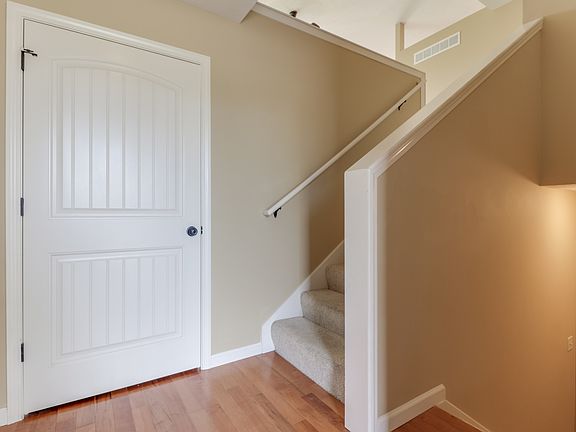 2nd image of 4018 Bluebell Dr