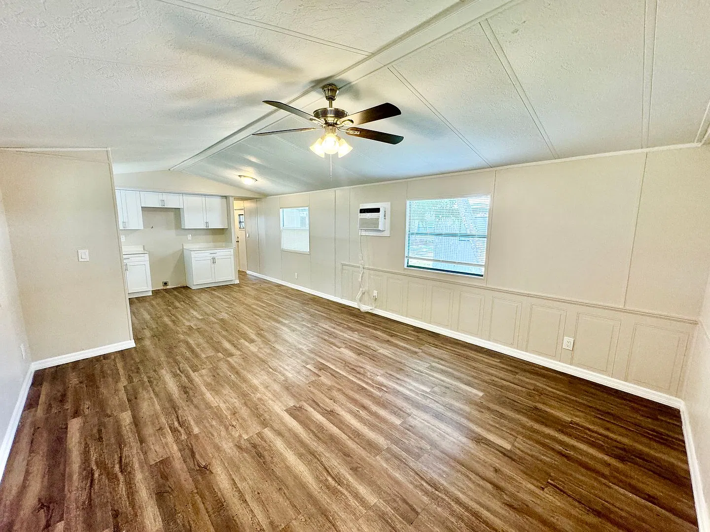 P (Henderson Creek - 1322 Henderson Creek Dr) — Photo 3
