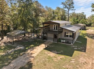 76 Entrekin Rd, Lumberton, MS 39455