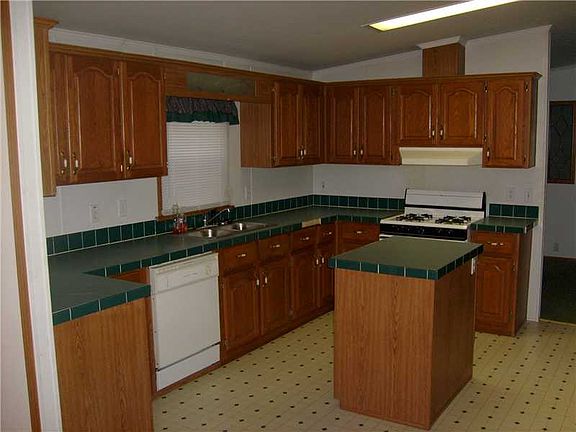 4th image of 411 Kelso Dr