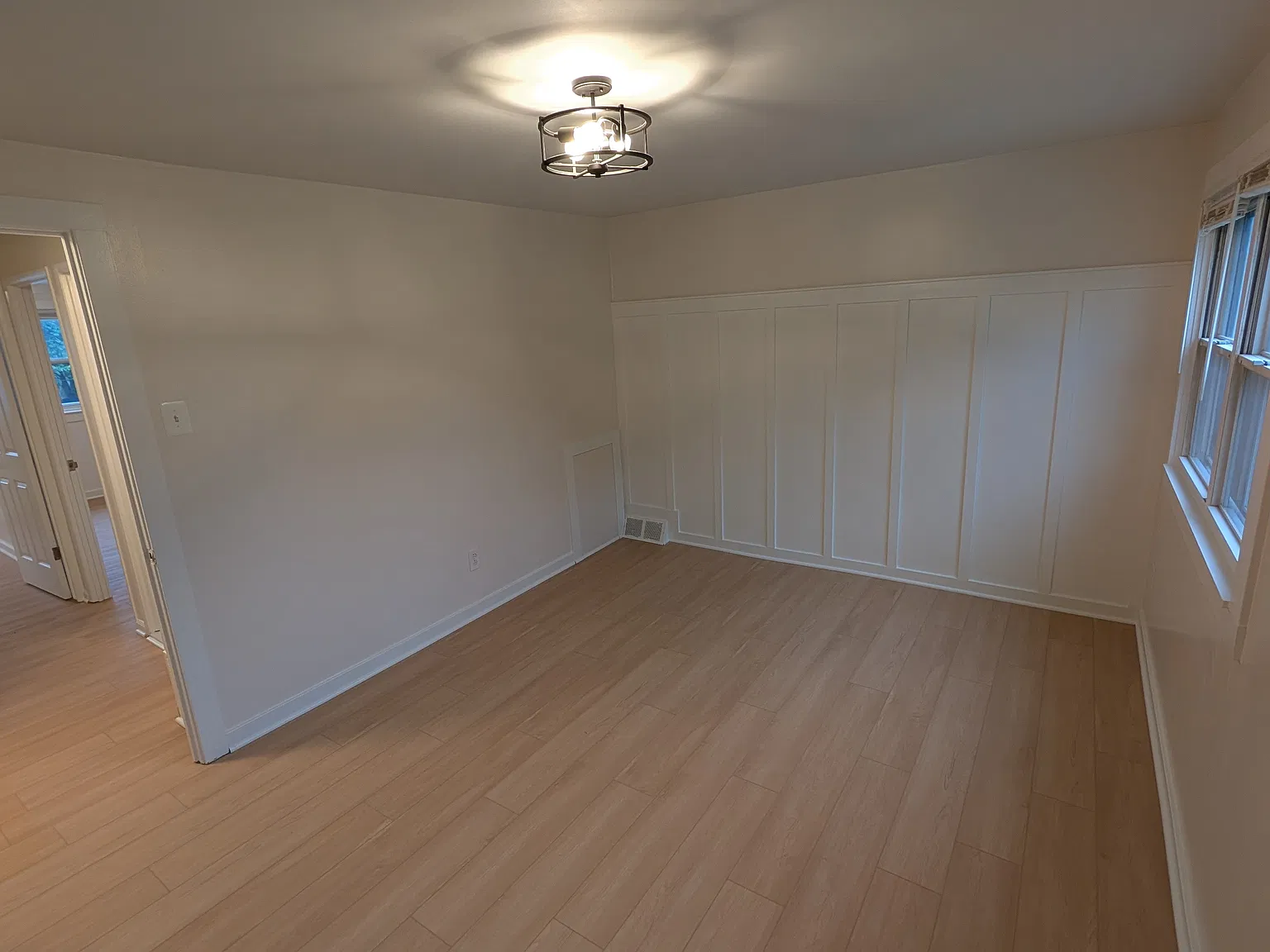 3 bed, 1.5 bath, 1152 sqft, $2,650 — Photo 3