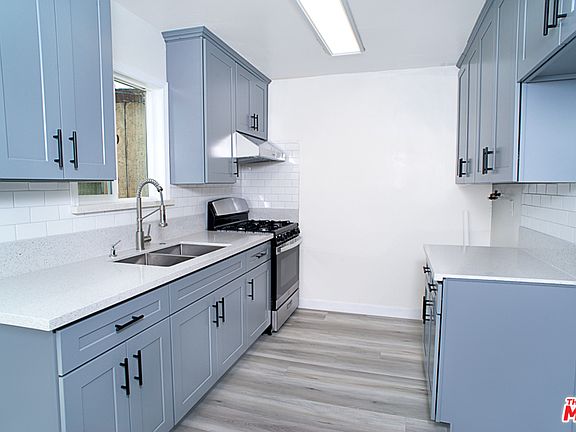 3rd image of 3751 Locke Ave