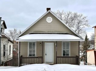 311 W Brown St, Iron Mountain, MI 49801