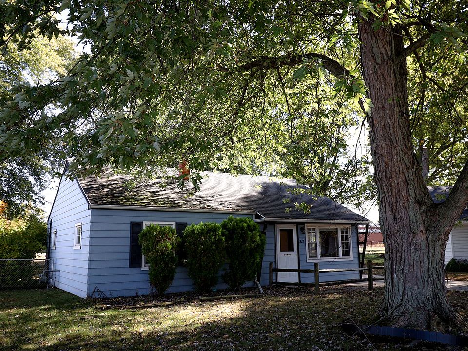 1st image of 221 Melamad Ct