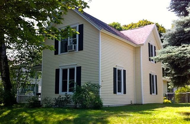 1st image of 319 N Robert St
