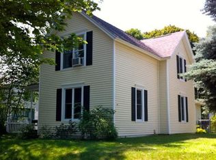 319 N Robert St, Ludington, MI 49431