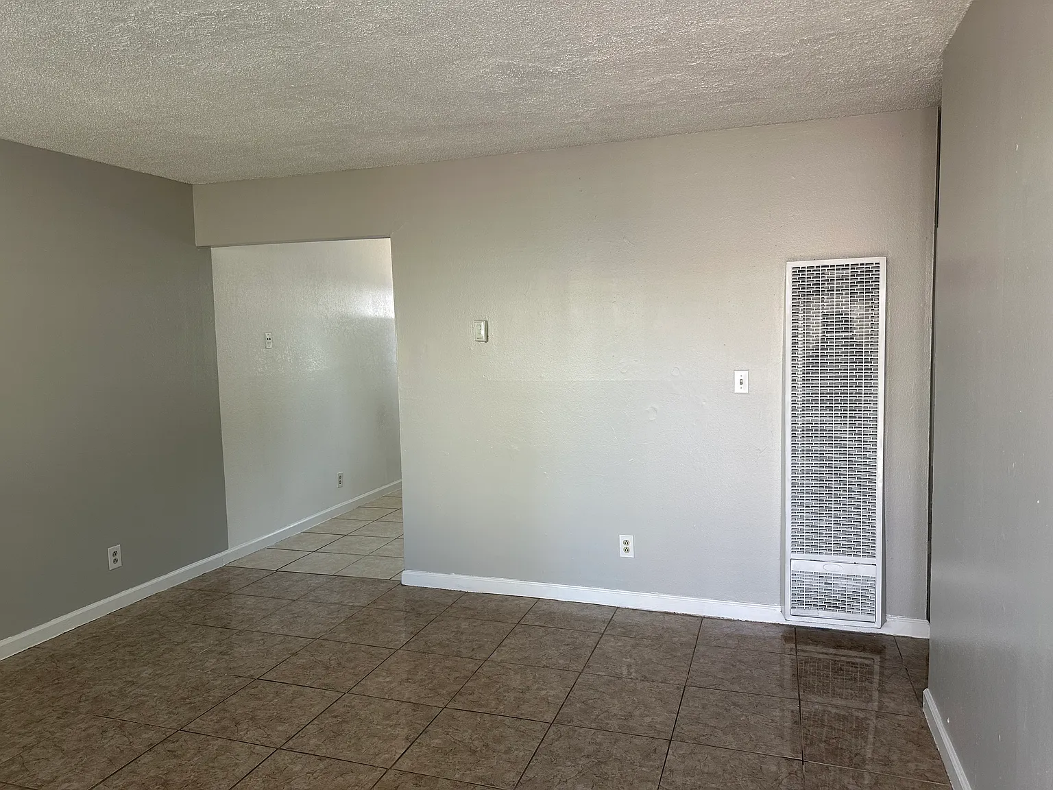 2 bed, 680 sqft, $1,400 — Photo 4