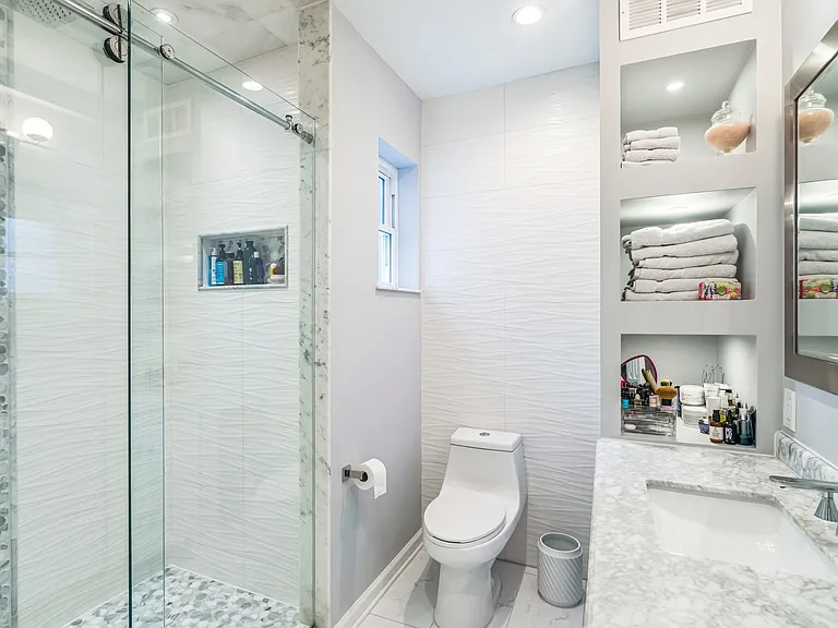 1153 N Hancock St — Photo 22