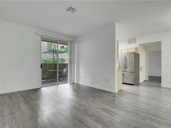 231 W Horizon Ridge Pkwy APT 814, Henderson, NV 89012