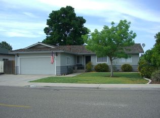 1305 Campbell Way, Turlock, CA 95382