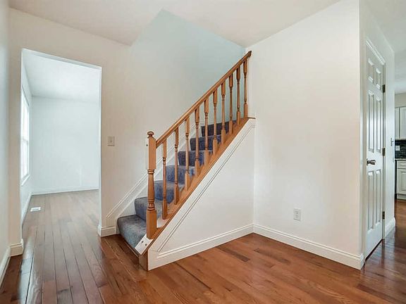 3rd image of 5540 Lake Michigan Dr