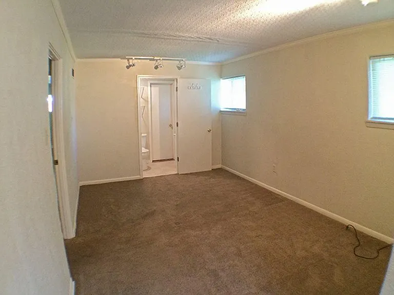 1142 Wilmore Rd — Photo 10