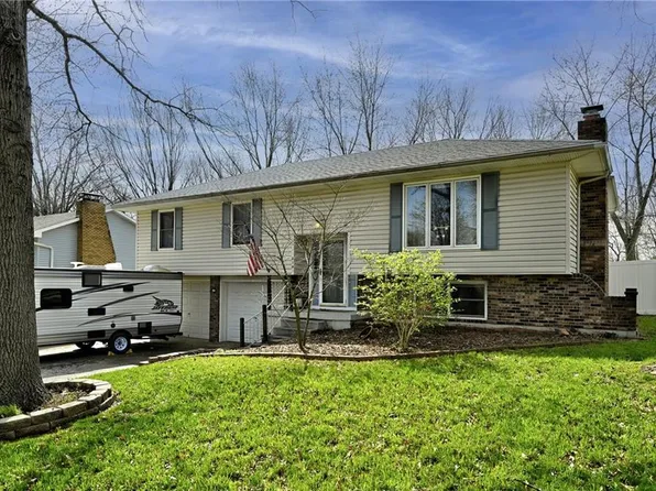 814 E Market St, Warrensburg, MO 64093