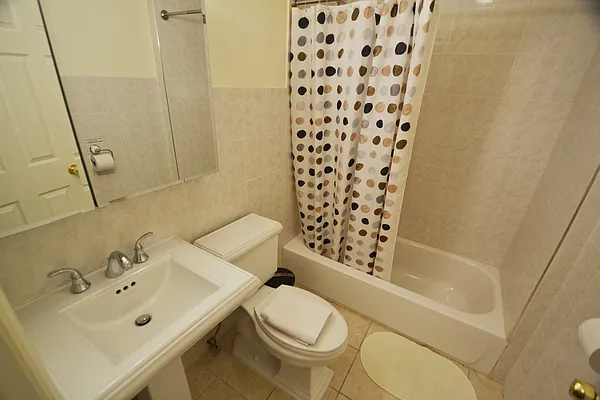 Rented by Smart City Real Estate LLC | media 12