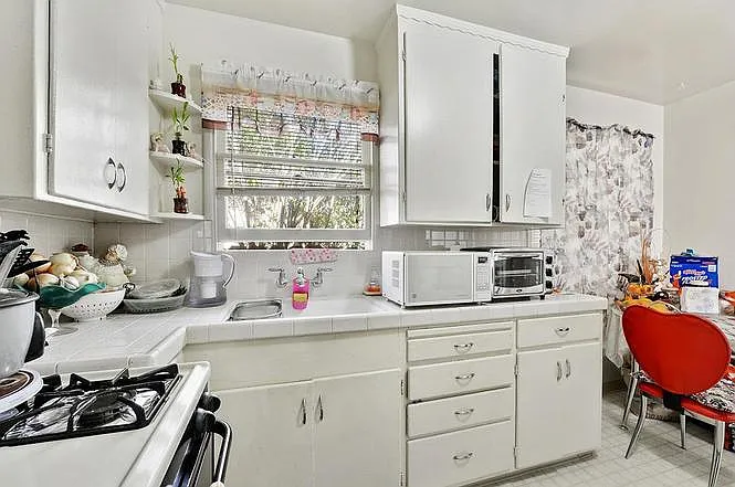 1162 Sunnyvale Saratoga Rd — Photo 9