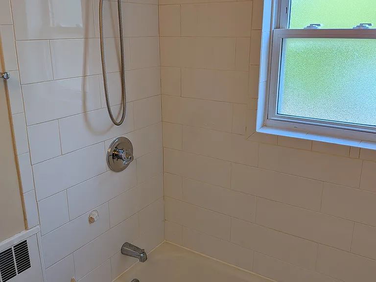 6932 Murray Ave — Photo 11