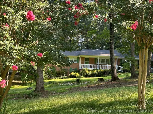 609 Canterbury Rd, Sanford, NC 27330