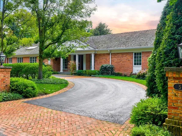 (undisclosed Address), Winnetka, IL 60093